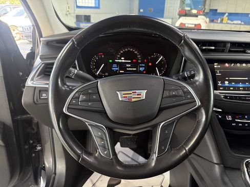 Used 2019 Cadillac XT5 Luxury AWD/4WD image 25