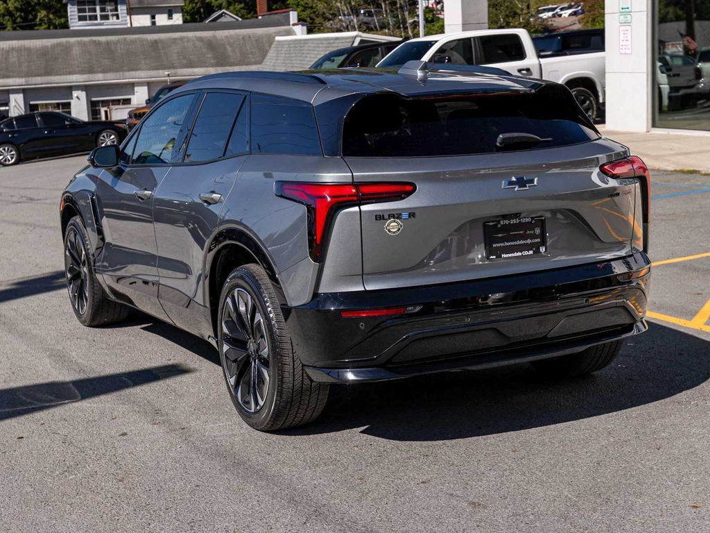 Used 2024 Chevrolet Blazer EV RS AWD/4WD image 6