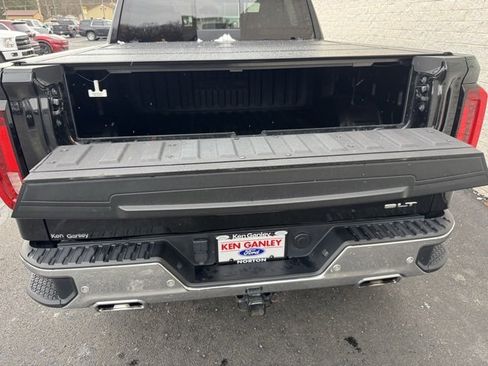 Used 2022 GMC Sierra 1500 SLT w/ SLT Premium Plus Package image 43