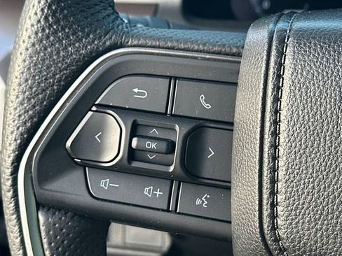 Used 2024 Toyota Tacoma TRD Off-Road w/ TRD Off Road Premium Package AWD/4WD image 20