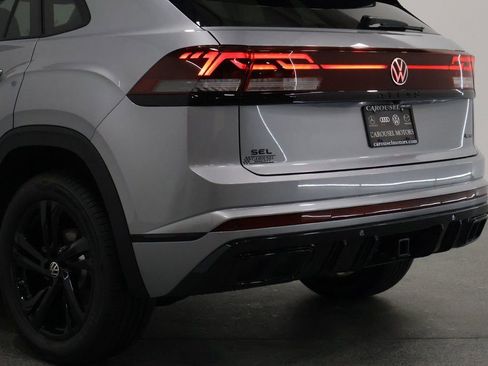 New 2026 Volkswagen Atlas Cross Sport SEL R-Line AWD/4WD image 10