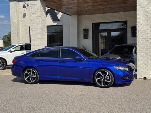 Used 2020 Honda Accord Sport image 15
