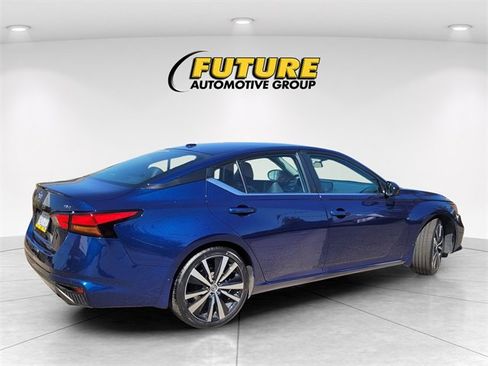 Used 2022 Nissan Altima 2.5 SR image 3