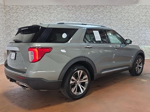 Used 2020 Ford Explorer Platinum w/ Premium Technology Package image 8