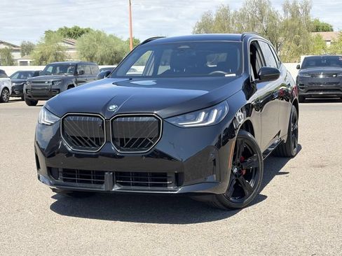 Used 2025 BMW X3 xDrive30i w/ Premium Package AWD/4WD image 3