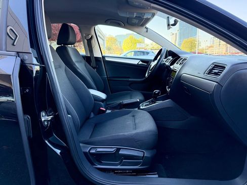 Used 2015 Volkswagen Jetta SE FWD image 31