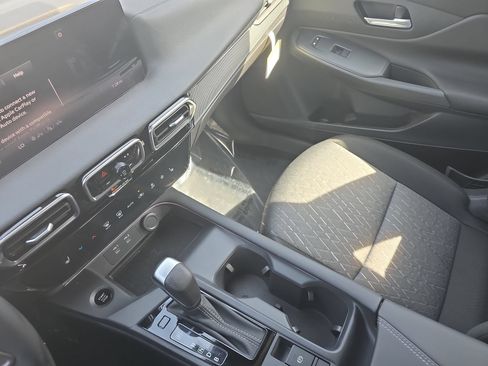 New 2026 Nissan Sentra SV w/ SV Convenience Package FWD image 25