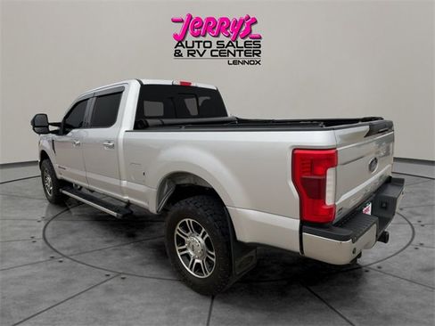 Used 2018 Ford F250 Lariat w/ Lariat Ultimate Package image 3