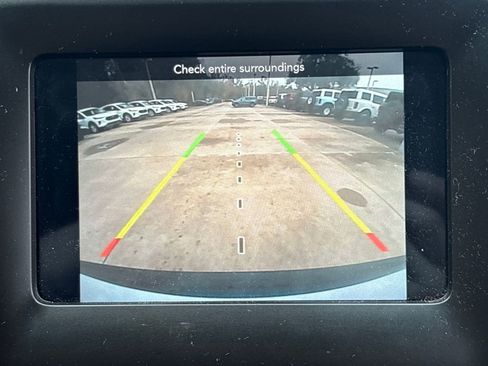 Used 2020 Jeep Cherokee Altitude image 26