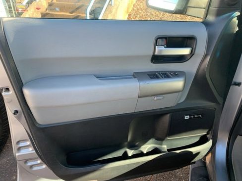 Used 2010 Toyota Sequoia Limited image 9