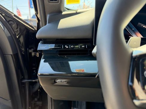 Used 2026 BMW 530i image 23