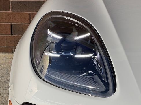 New 2026 Porsche Macan S image 12