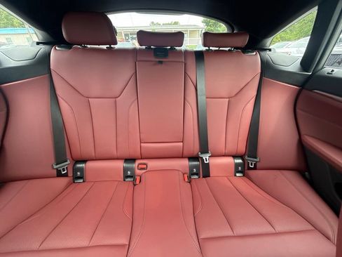 Used 2023 BMW i4 eDrive35 RWD image 7
