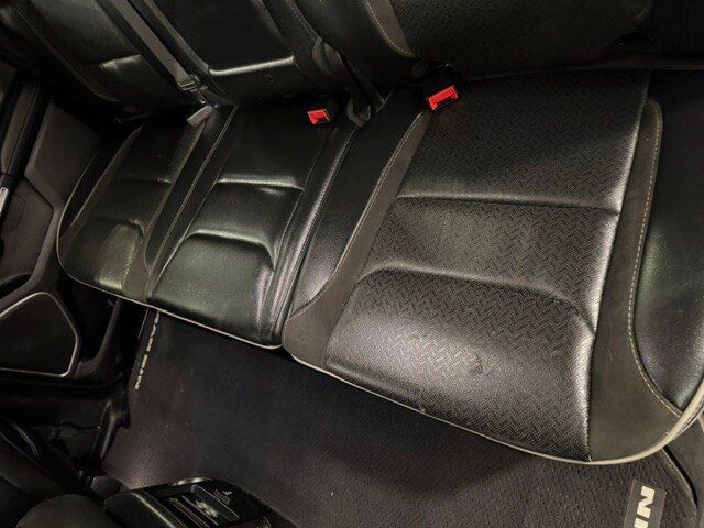 Used 2022 RAM 1500 Laramie w/ Off Road Group AWD/4WD image 34