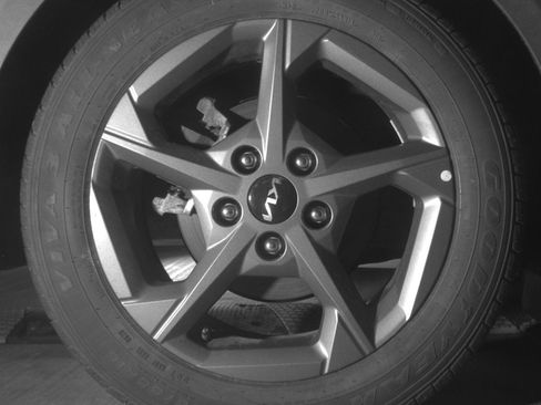 Used 2025 Kia K4 LXS image 15