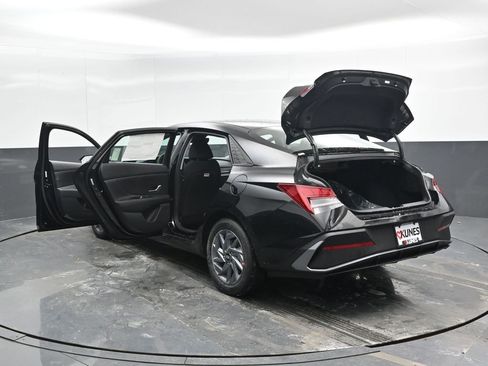 New 2026 Hyundai Elantra Blue image 51