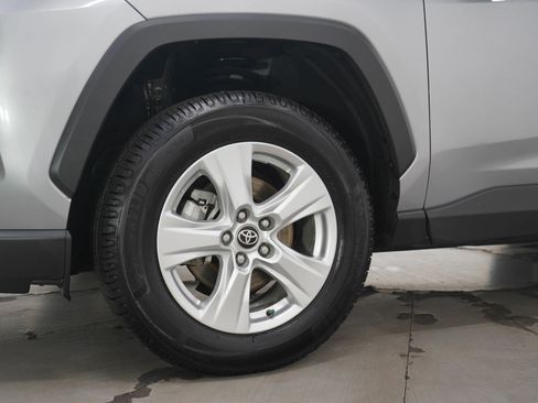 Used 2021 Toyota RAV4 XLE image 29