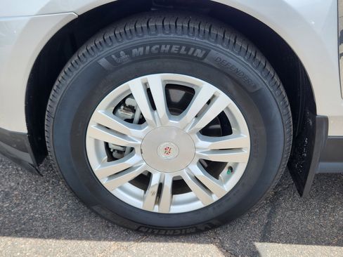 Used 2015 Cadillac SRX Luxury w/ Driver Awareness Package AWD/4WD image 21