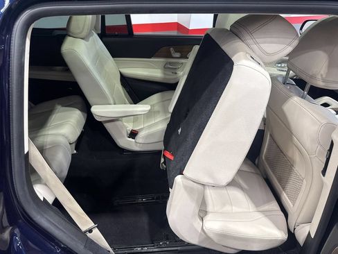 Used 2021 Mercedes-Benz GLS 450 4MATIC image 88