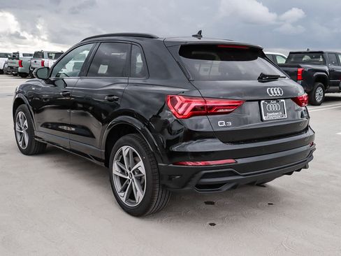 New 2025 Audi Q3 2.0T Premium image 9