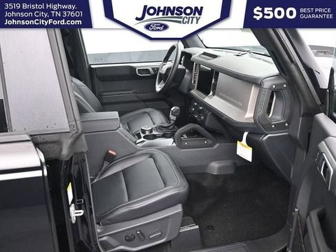 New 2025 Ford Bronco Outer Banks w/ Sasquatch Package AWD/4WD image 15