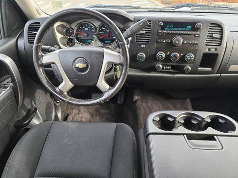 Used 2014 Chevrolet Silverado 2500 LT AWD/4WD image 17