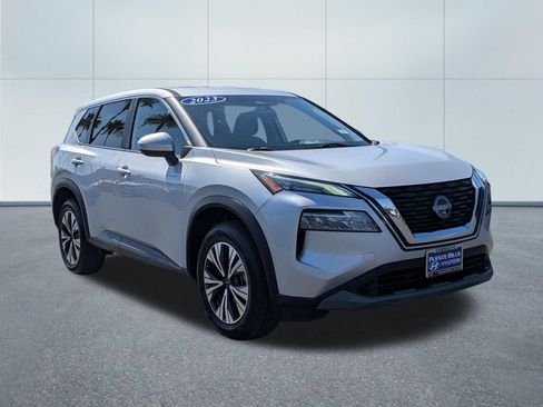 Used 2023 Nissan Rogue SV FWD image 8