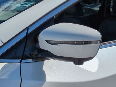 Used 2024 Nissan Murano SL image 12