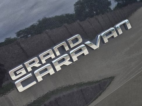 Used 2020 Dodge Grand Caravan SE FWD image 28