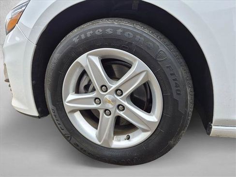 Used 2024 Chevrolet Malibu LT FWD image 15
