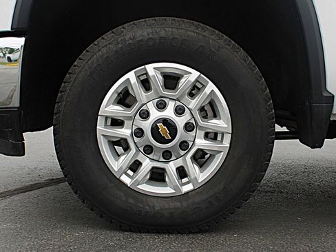 Used 2025 Chevrolet Silverado 2500 W/T w/ WT/CX Safety Package AWD/4WD image 24