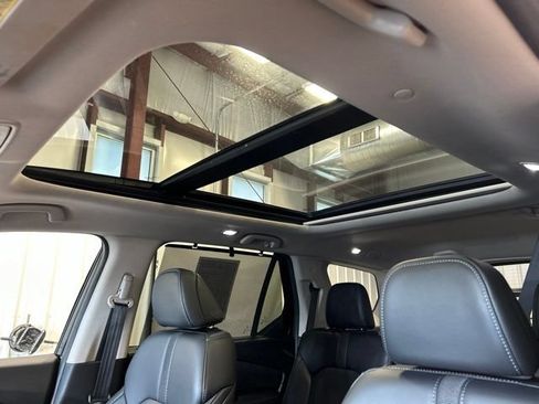 Certified 2024 Honda Pilot Touring image 38