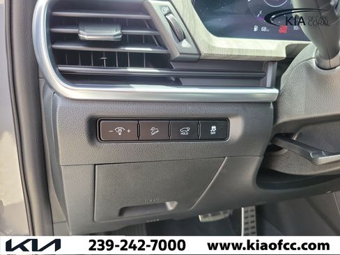 Certified 2025 Kia Telluride SX w/ SX Captain's Chair Package FWD image 24