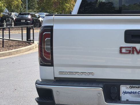 Used 2018 GMC Sierra 1500 SLT w/ SLT Premium Package AWD/4WD image 20