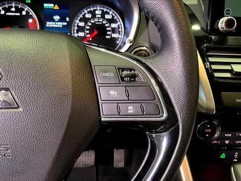 Used 2025 Mitsubishi Eclipse Cross SE image 12