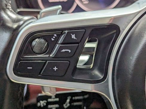 Used 2018 Porsche Panamera 4S w/ Premium Package Plus image 20