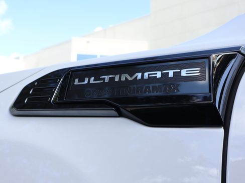 Used 2024 GMC Sierra 3500 Denali Ultimate AWD/4WD image 15