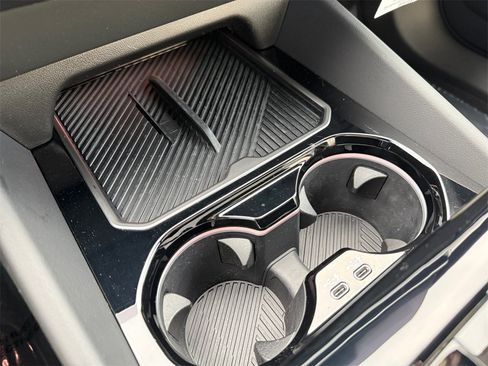 Certified 2025 BMW i5 xDrive40 w/ Premium Package image 27