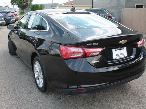 Used 2021 Chevrolet Malibu LT FWD image 3
