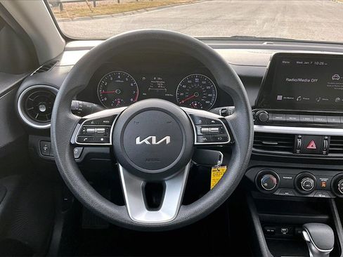 Used 2024 Kia Forte LX image 5
