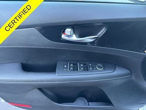 Used 2023 Kia Forte GT-Line w/ GT-Line Premium Package FWD image 10