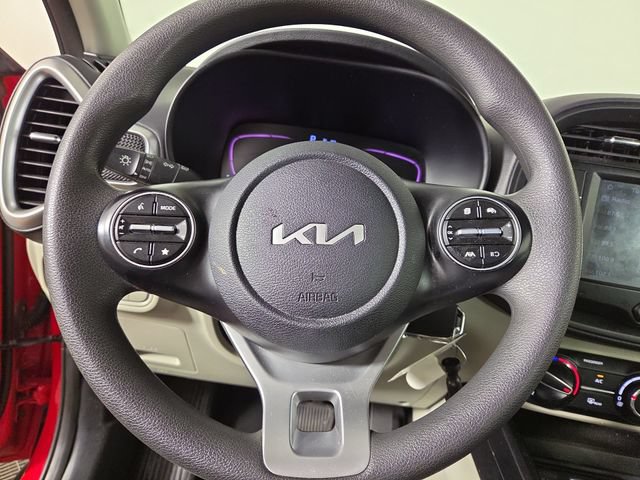 Certified 2023 Kia Soul LX w/ LX Technology Package FWD image 20