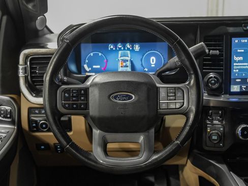 Used 2024 Ford F350 Lariat w/ Lariat Ultimate Package AWD/4WD image 16