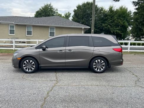 Used 2021 Honda Odyssey EX-L image 8
