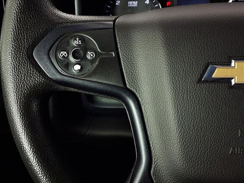 Used 2018 Chevrolet Silverado 1500 Custom w/ Custom Value Package image 18