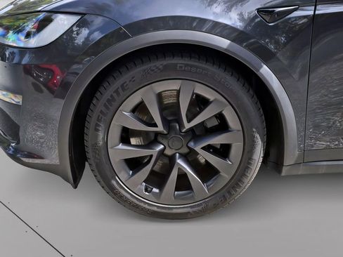 Used 2024 Tesla Model X AWD/4WD image 8