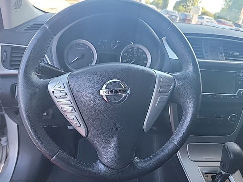 Used 2015 Nissan Sentra SV FWD image 22