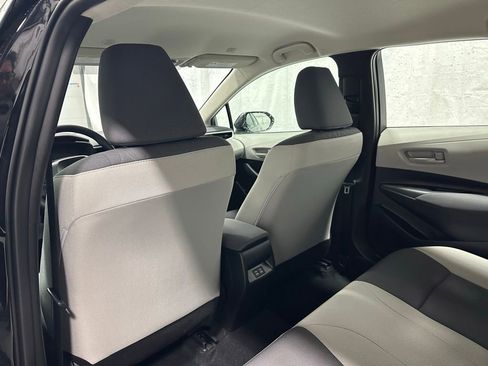 Used 2025 Toyota Corolla LE w/ LE Premium Package image 46