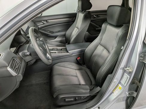 Used 2018 Honda Accord EX image 13