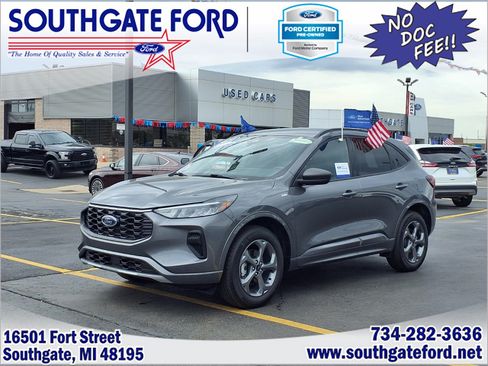 Certified 2024 Ford Escape ST-Line w/ Tech Pack #1 AWD/4WD image 1